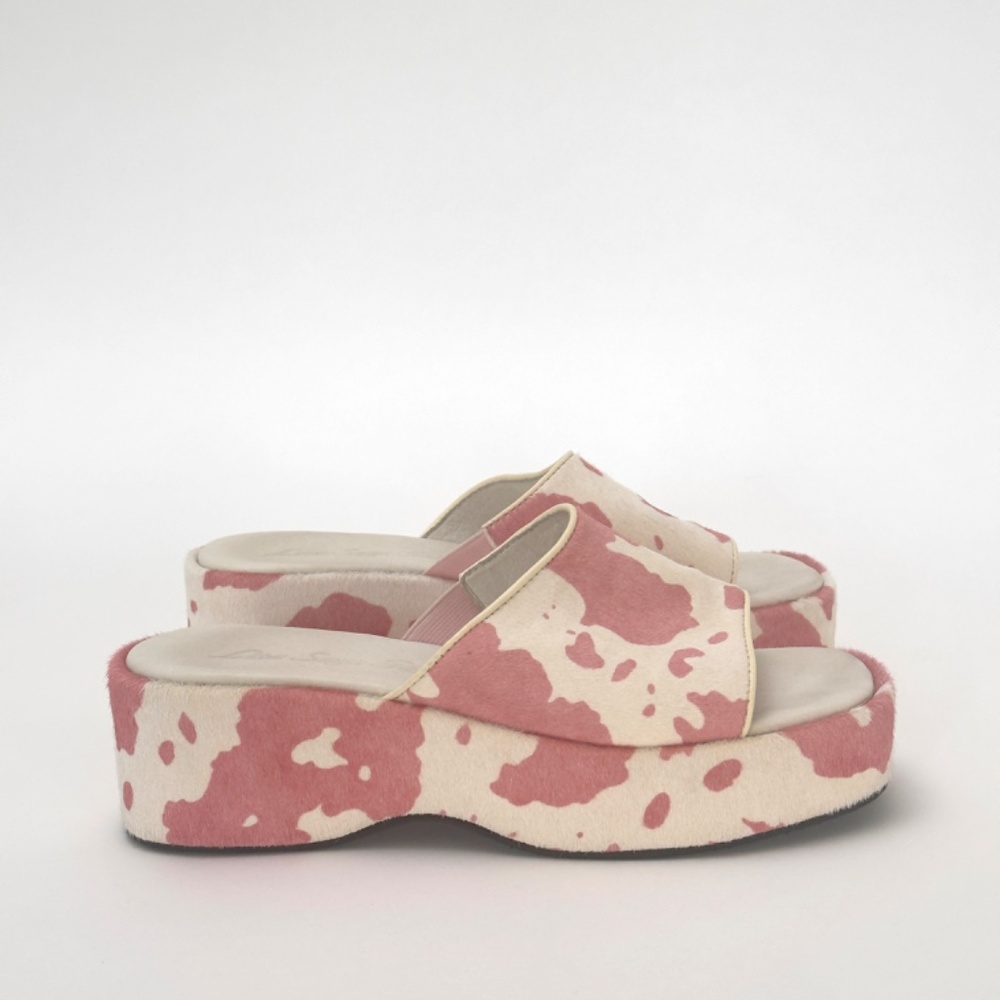 Lisa Says Gah Dakota Slides - Pink Cow Print 7.5